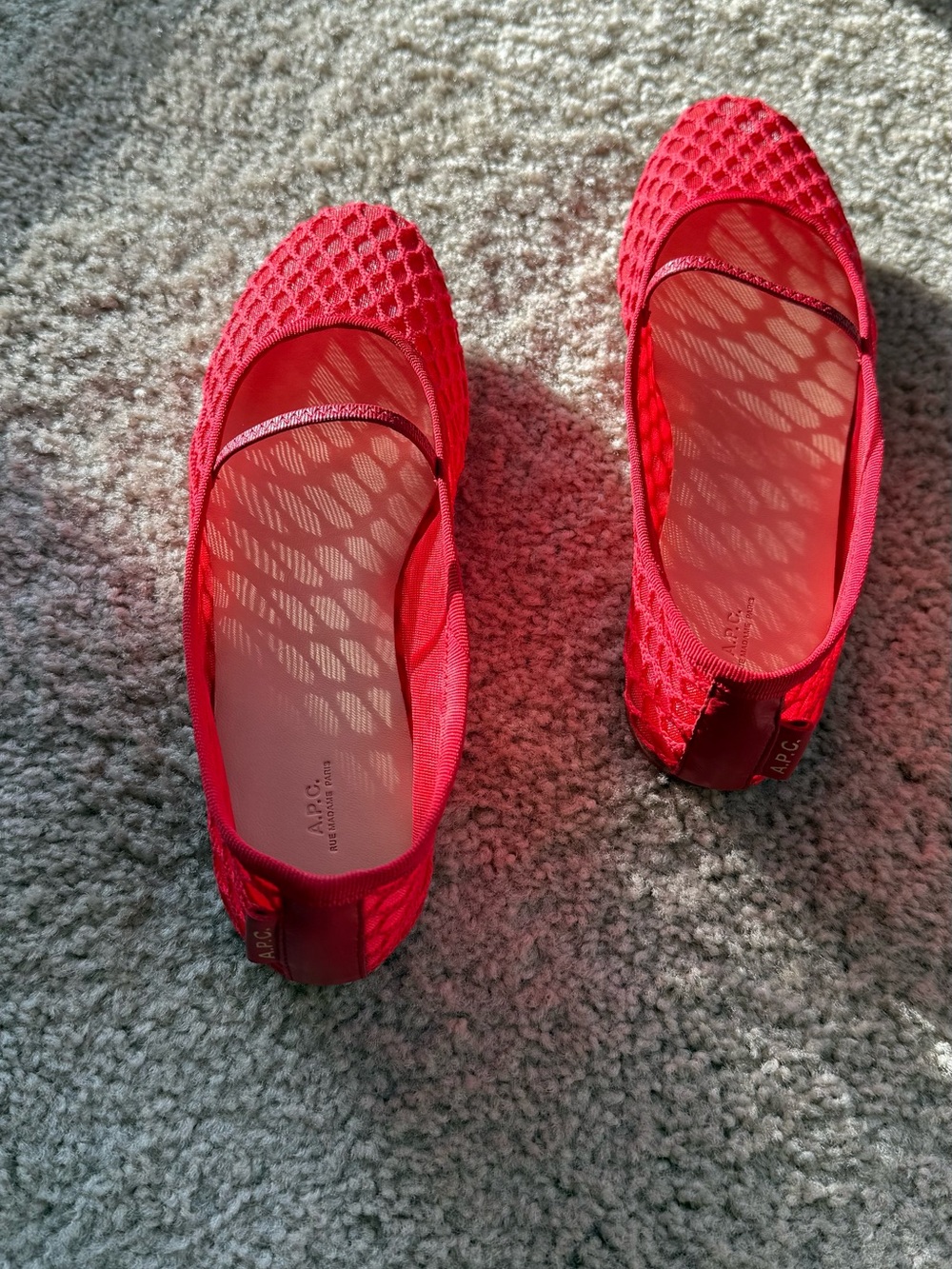 A.P.C. Women’s Bright Red Mesh Slip-On Flats, size 36 - Picture 2 of 6